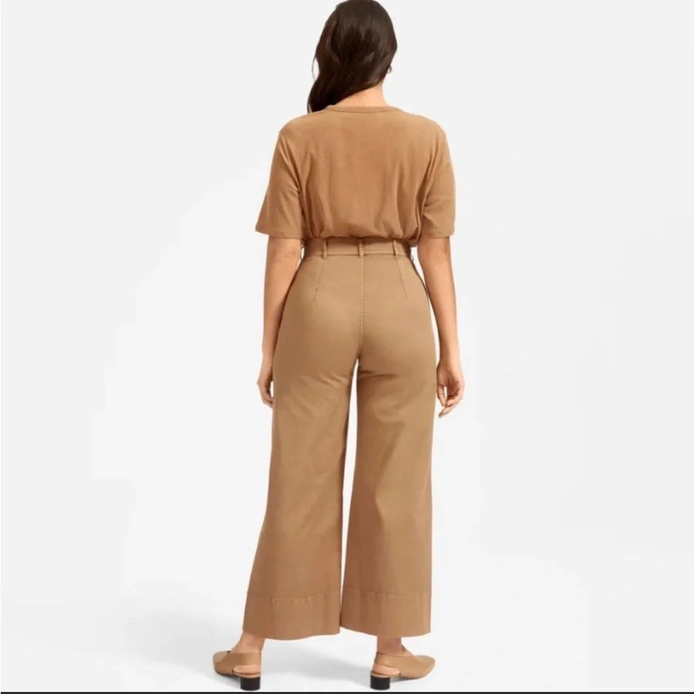 Everlane - Lightweight Wide-Leg Crop Chino - Picture 2 of 7